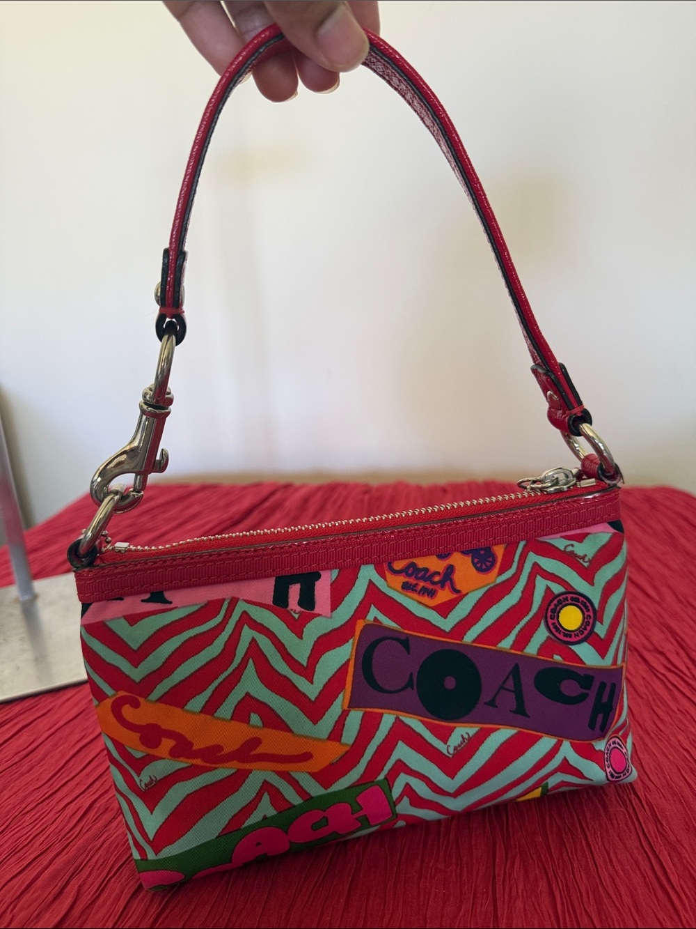 Coach poppy Red and Pink Graphic Shoulder Bag with Silver Plate - Picture 7 of 16
